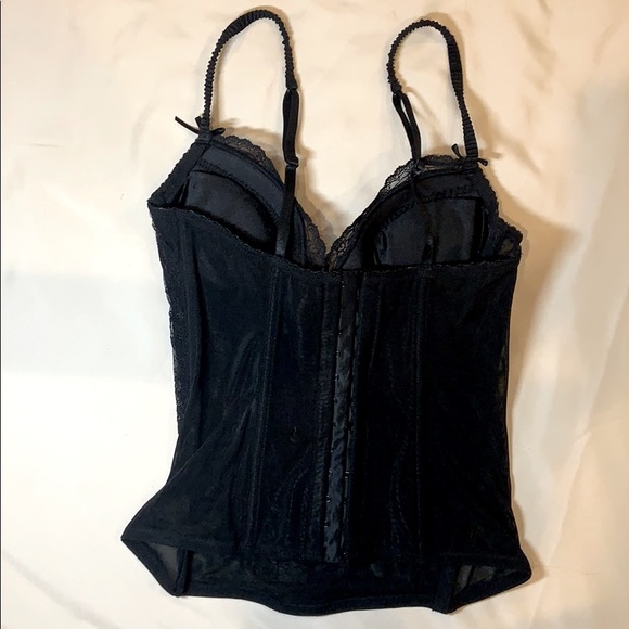 Black Laced Corset - Picture 3 of 3